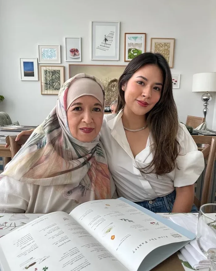 Raisa dan Ria Mariaty