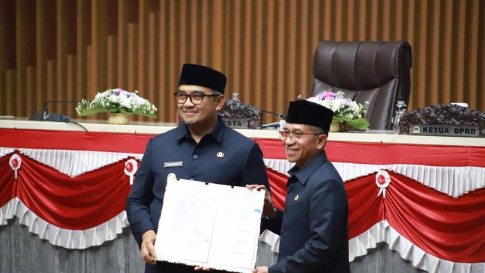 Rapat Paripurna Penetapan Raperda APBD Kota Bandung 2026.