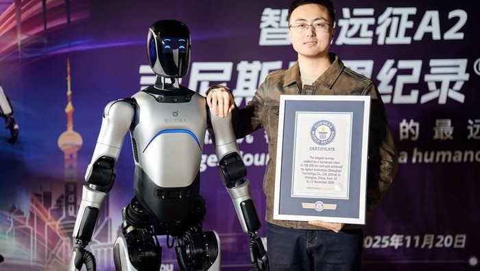 Robot AgiBot A2 pecahkan Guinness World Records setelah berjalan kaki lebih dari 100 km non-stop
