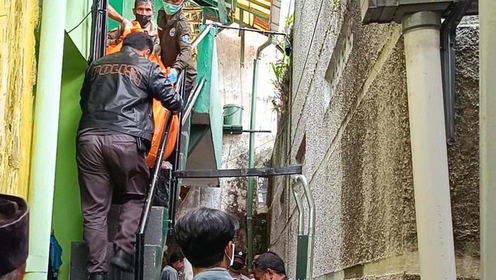 Temuan jasad pria di Garut.