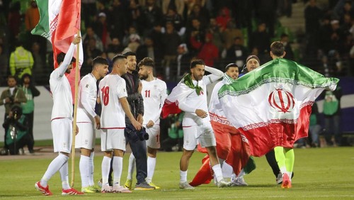 TEHRAN, IRAN - MARCH 25: Players of Iran celebrate after the 2026 FIFA World Cup Asian Qualifiers Group A game between Iran and Uzbekistan at Azadi Stadium on March 25, 2025 in Tehran, Iran. Irans national football team celebrated after securing qualification for the 2026 FIFA World Cup with a 2-2 draw against Uzbekistan. (Photo by Fatemeh Bahrami/Anadolu via Getty Images)