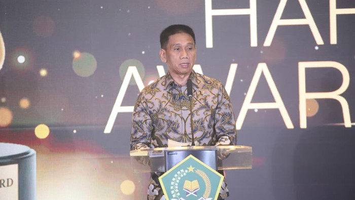 Wamendagri Akhmad Wiyagus dalam acara Harmoni Award 2025 Kementrian Agama, di Jakarta.