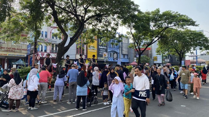 CFD Depok ramai dikunjungi warga, Minggu (30/11/2025)