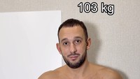 Pada unggahan Instagram (18/11), Dmitry menunjukkan berat badannya mencapai 103 kg. Ia sudah sukses menambah bobot tubuhnya. Foto: Instagram dmitryfit