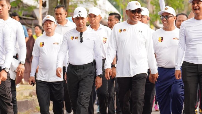 Kapolri Jenderal Listyo Sigit Prabowo menghadiri acara jalan santai dalam rangka menjelang Hari Pers Nasional 2026.