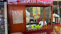 Salah satunya seperti kios Tekwan Nyaman. Resep pempek dan tekwannya menggunakan resep keluarga asli Palembang. Foto: Diah Afrilian/detikcom