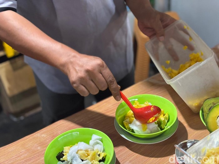 Kuliner Pagi Malam Tebet