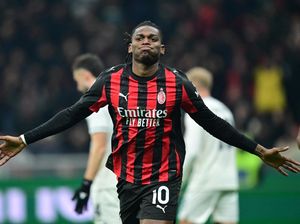 Leao Antar Milan Taklukkan Lazio, Rossoneri Melesat ke Puncak Klasemen