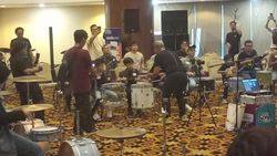 Main Drum Bareng Vol. 2: Dipandu Sandy Pas Band, Beat dari Yoiqball