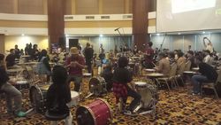Main Drum Bareng Vol. 2: Dipandu Sandy Pas Band, Beat dari Yoiqball