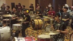 Main Drum Bareng Vol. 2: Puluhan Drummer, Ribuan Beat