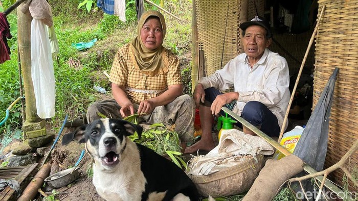 Menyambangi Rumah Pasutri Jurang di Mojokerto