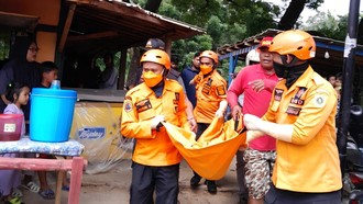 Tak Bisa Berenang, Remaja di Bogor Tenggelam Saat Mandi di Air Terjun