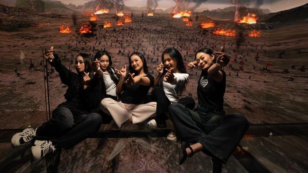 Tampilan Metaverse Glass Theater 9 Tema di Jatim Park 1 Kota Batu Tampilan Metaverse Glass Theater 9 Tema di Jatim Park 1 Kota Batu