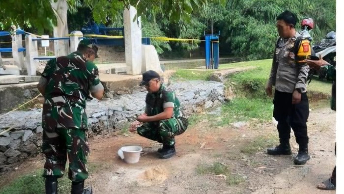 Geger Benda Diduga Granat Ditemukan di Dasar Sungai Bogor