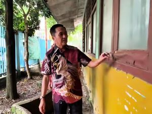 Ratu Dewa Tinjau SD Rusak di Palembang, Pastikan Perbaikan Tahun Depan