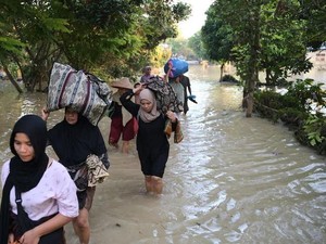 Dunia Hari Ini: Lebih dari 800 Warga Meninggal Akibat Cuaca Ekstrem Asia, Termasuk RI