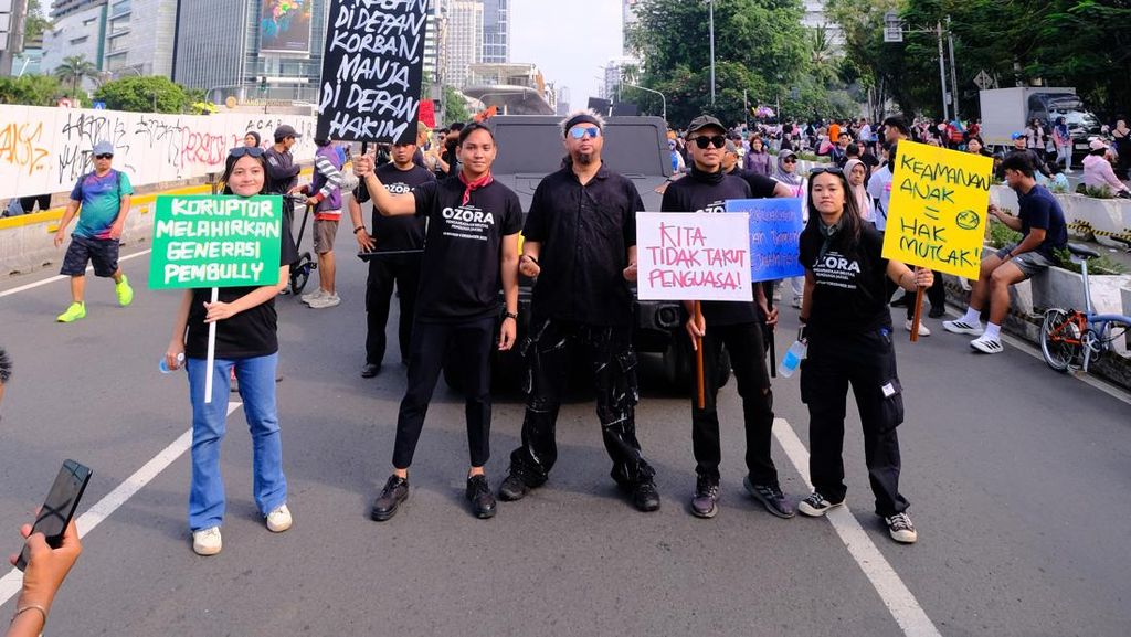 Aksi Berani Anggy Umbara Jelang Rilis Film Ozora