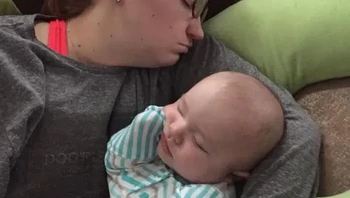 Sekarang, kalau ada waktu rehat mending tidur. Foto: gottoddlered via Bored Panda