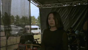 Detik-detik sebelum naik panggung, wajah Bernadya selalu terlihat fokus sekaligus deg-degan. Foto: Instagram Bernadya/Hafiyyan Faza @high_iso