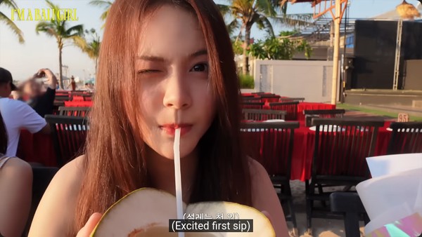 Indo Banget! Momen Carmen H2H Kulineran Saat Pulang Kampung ke Bali