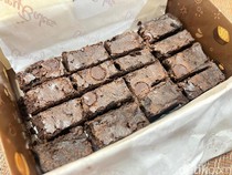 Cravey Bakes: Cicip Brownies Hits Rp 68 Ribu Punya TikToker Savira Malik