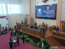 Dono Kasino Indro Resmi Dilantik Jadi Anggota DPRD Lombok Tengah