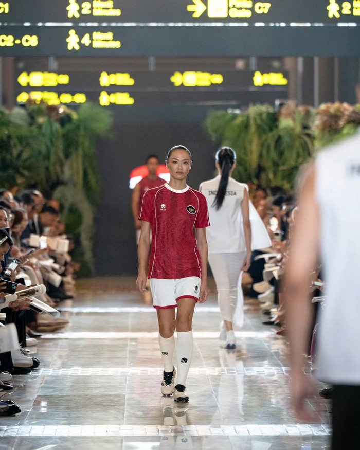 Fashion show Koleksi Jersey Indonesia untuk SEA Games 2025 yang diluncurkan oleh Didit Hediprasetyo Foundation.