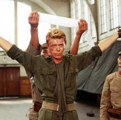 5 Film Perang di Musim Natal Terbaik