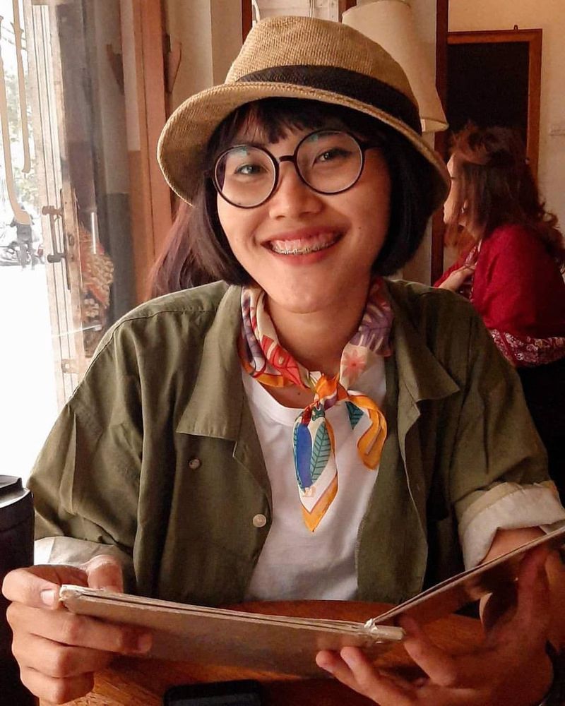 Hobi Jadi Cuan, Wanita Ini Kantongi Rp 50 Juta/Bulan dari Tas Lukis