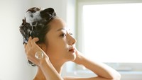 Cara Keramas ala Jepang untuk Rambut Sehat dari Akar hingga Ujung