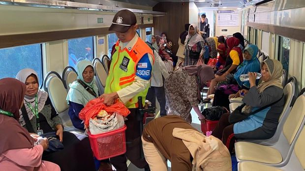 Kereta Petani dan Pedagang Kereta Petani dan Pedagang