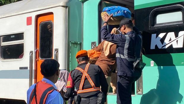 Kereta Petani dan Pedagang Kereta Petani dan Pedagang