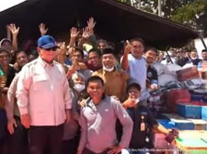 Tinjau Aceh Tenggara, Prabowo Janji Hemat Anggaran Pusat untuk Kirim Bantuan
