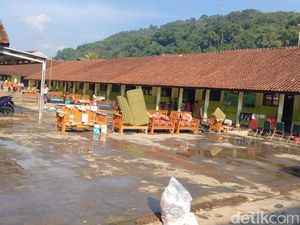 2 SD Sumedang Terendam Banjir, Ratusan Siswa Terpaksa Belajar di Rumah