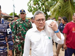 Zulkifli Hasan Menjawab Kritik soal Aksi Panggul Beras