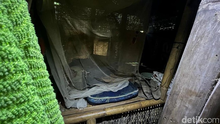 Melihat lebih dekat pasutri yang tinggal di dasar jurang Mojokerto