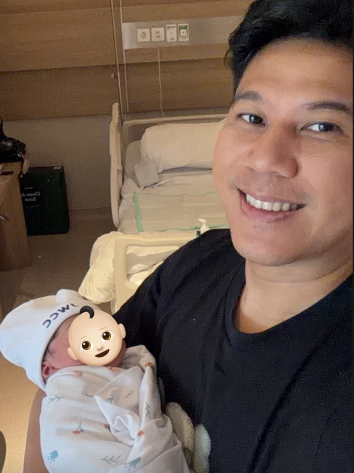 Nino RAN sambut kelahiran anak pertama.