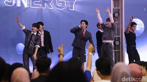 ONF bersemangat banget ketemu dengan para FUSE Indonesia.