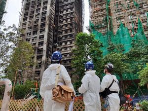 Video: 13 Orang Ditangkap Terkait Kebakaran Apartemen di Hong Kong