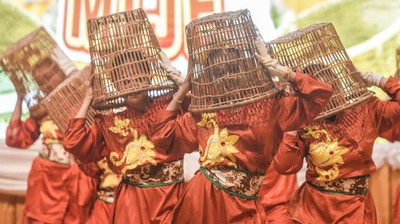 Tarian Mije, Ngasak dan Olio-olio