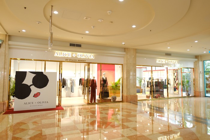 Pembukaan Butik Alice+Olivia di Plaza Senayan