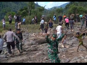 Pakai Heli, Bantuan Sentuh Pining Aceh yang Terisolir Akibat Banjir