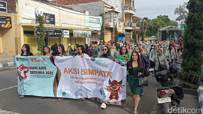 Peringatan Hari AIDS Sedunia di Tulungagung