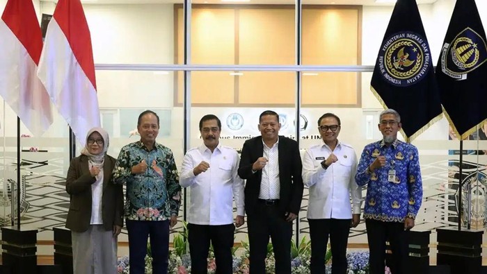 Pertama di Indonesia, UNDIP Punya Layanan Keimigrasian di Kampus