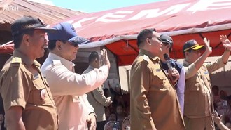 Prabowo Geleng Kepala Dengar Bupati di Aceh Bilang 'Presiden Seumur Hidup'