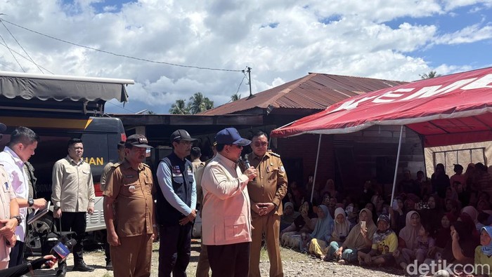 Prabowo Temui Warga Aceh