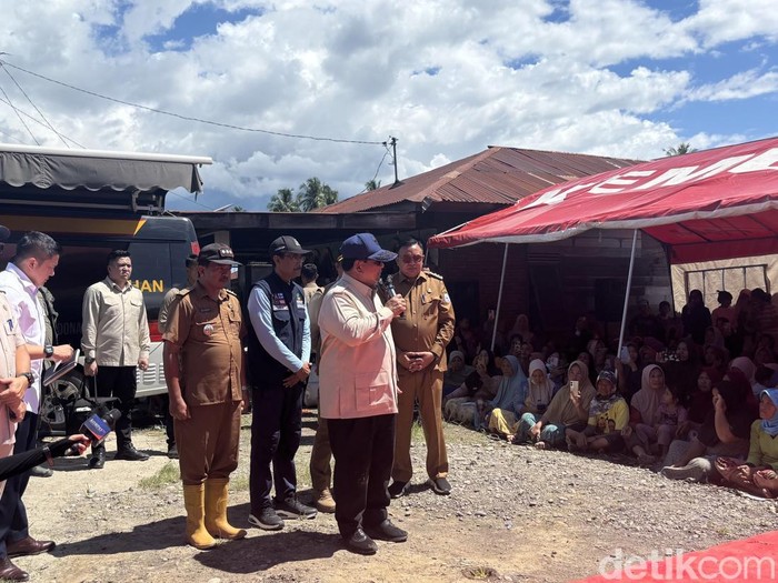 Prabowo Temui Warga Aceh