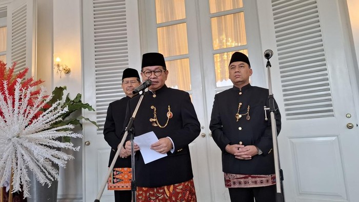 Pramono Anung lantik Uus Kuswanto jadi Sekda DKI Jakarta