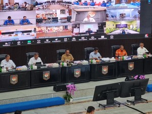 Mendagri Gelar Rakor Bahas Antisipasi Bencana-Persiapan Natal dan Tahun Baru